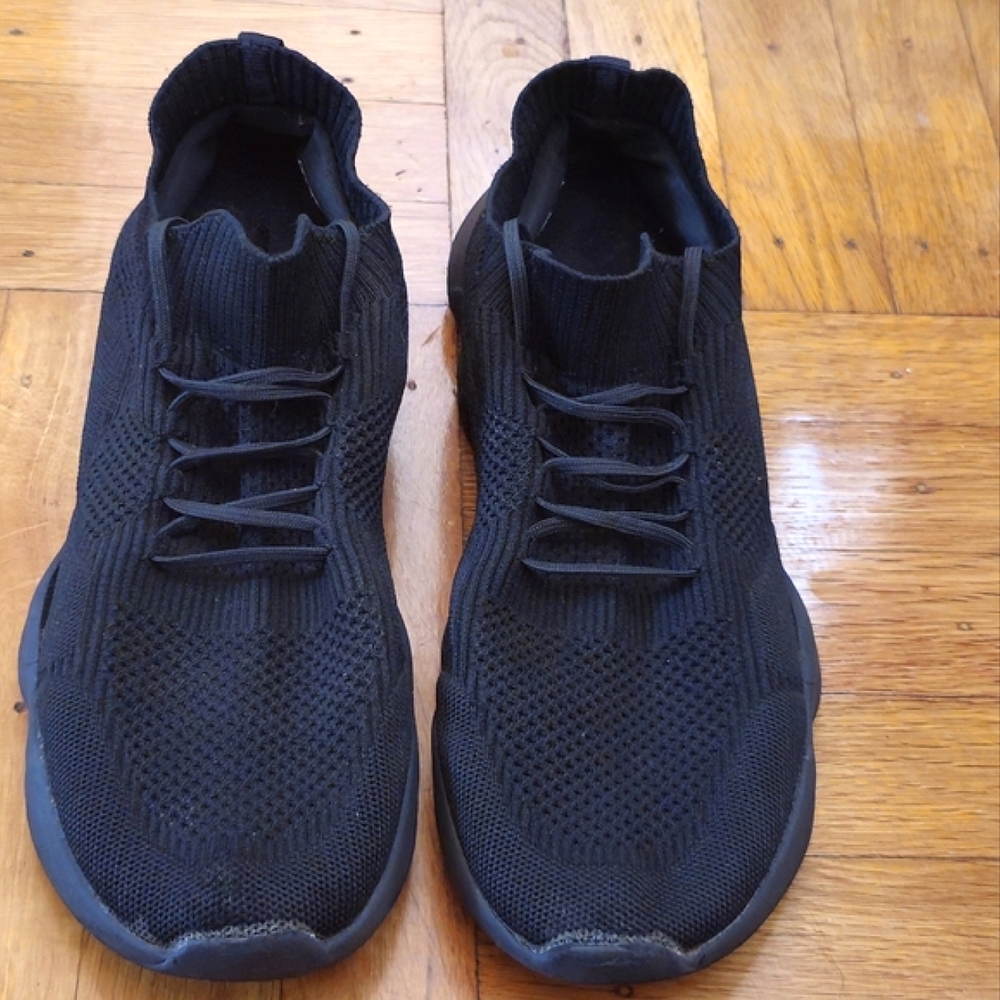 Feethit Women's Black Lightweight Walking Shoes Slip On Sneakers, Size 10